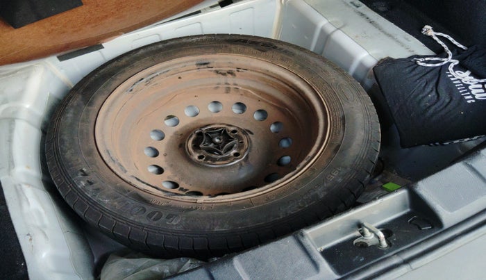 2021 Tata NEXON XZ PETROL, Petrol, Manual, 39,316 km, tyre