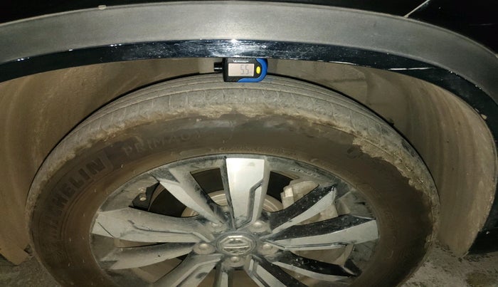 2020 MG HECTOR PLUS SHARP 1.5 PETROL TURBO DCT 6-STR, Petrol, Automatic, 60,500 km, tyre