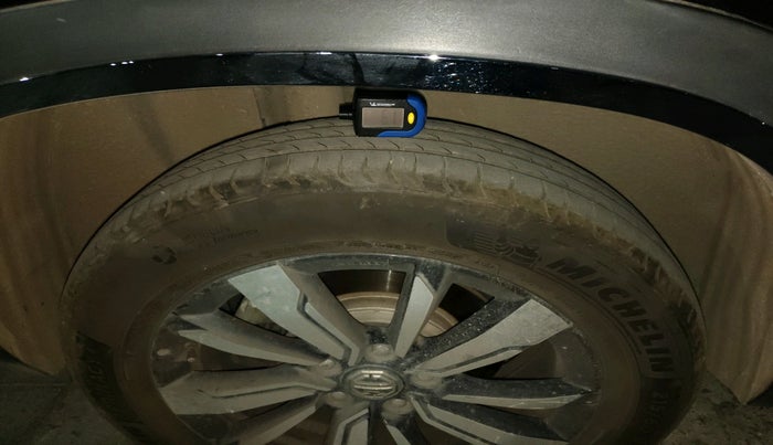 2020 MG HECTOR PLUS SHARP 1.5 PETROL TURBO DCT 6-STR, Petrol, Automatic, 60,500 km, tyre