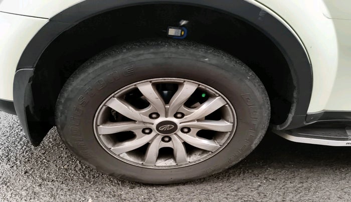 2017 Mahindra XUV500 W10 AWD AT, Diesel, Automatic, 71,847 km, tyre