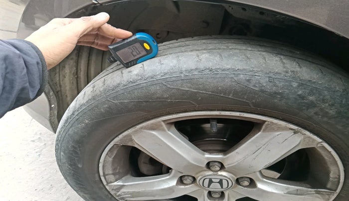 2011 Honda City 1.5L I-VTEC V MT, Petrol, Manual, 1,00,193 km, tyre