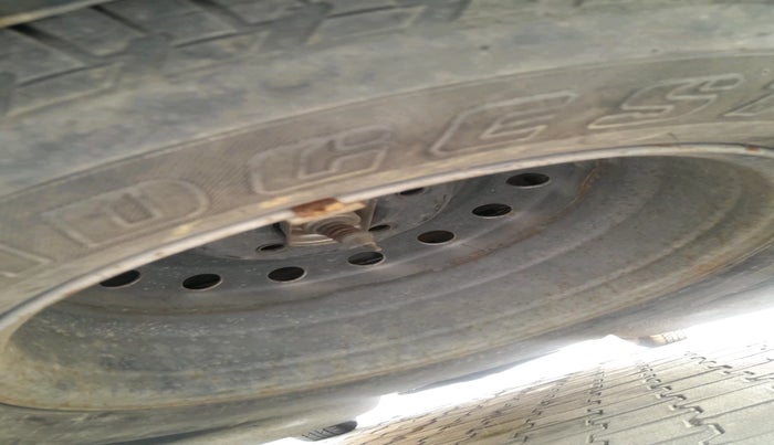 2015 Mahindra XUV500 W8, Diesel, Manual, 77,225 km, tyre