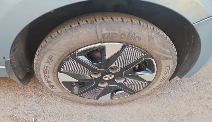 2023 Tata TIAGO EV XZ PLUS TECH LUX LONG RANGE, Electric, Automatic, 43,950 km, tyre