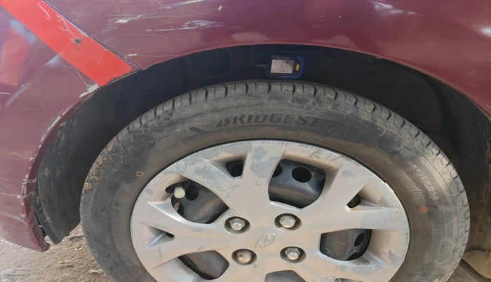 2015 Hyundai Grand i10 SPORTZ 1.2 KAPPA VTVT, Petrol, Manual, 94,272 km, tyre