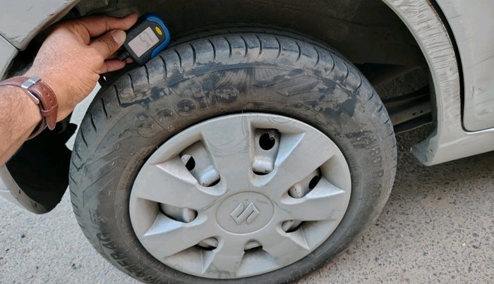 2017 Maruti Wagon R 1.0 LXI CNG, Petrol, Manual, 59,244 km, tyre