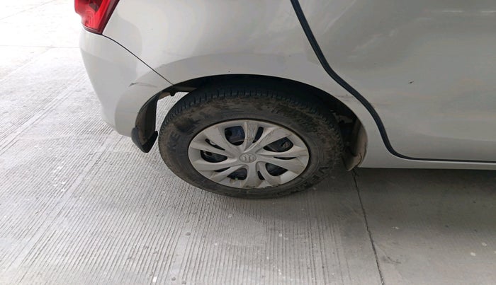 2018 Maruti Swift VXI AMT, Petrol, Automatic, 1,01,058 km, tyre