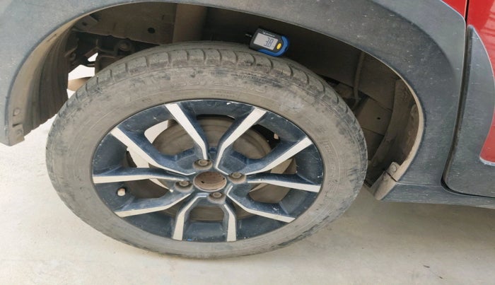 2018 Mahindra KUV 100 NXT K8 D 6 STR DUAL TONE, Diesel, Manual, 95,850 km, tyre