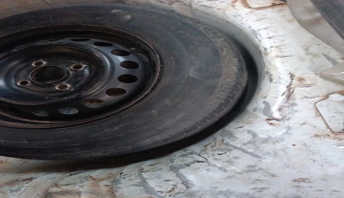 2016 Datsun Go T, Petrol, Manual, 1,13,639 km, tyre