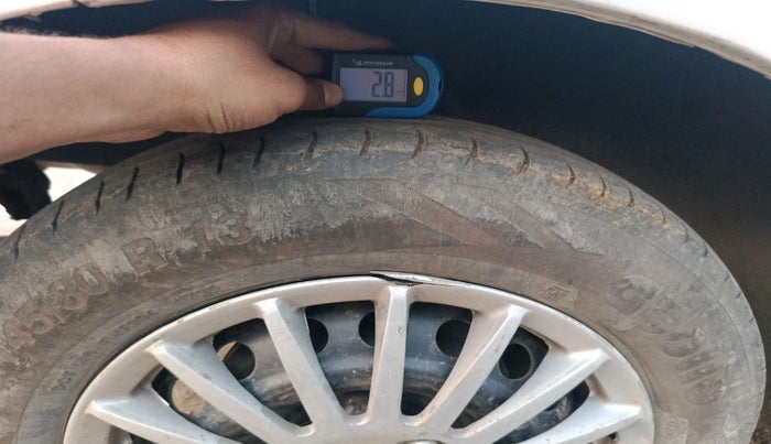 2016 Datsun Go T, Petrol, Manual, 1,13,639 km, tyre