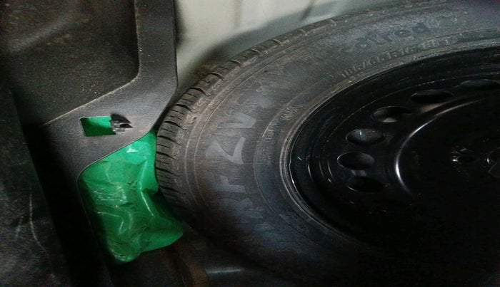 2021 Maruti Baleno DELTA PETROL 1.2, Petrol, Manual, 50,388 km, tyre