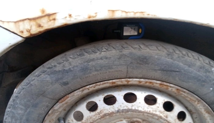 2013 Honda Amaze 1.2L I-VTEC EX, Petrol, Manual, 1,78,402 km, tyre