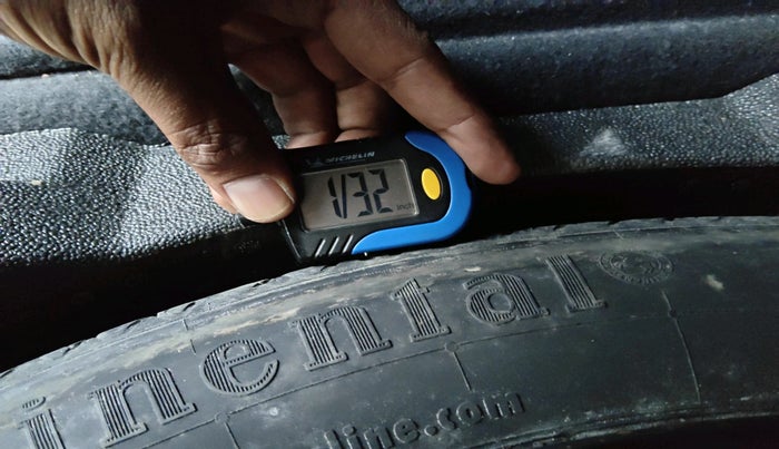 2014 Audi Q3 2.0 TDI QUATTRO, Diesel, Automatic, 1,17,177 km, tyre