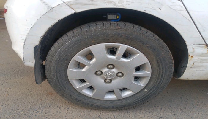 2013 Hyundai i20 MAGNA (O) 1.2, Petrol, Manual, 38,426 km, tyre