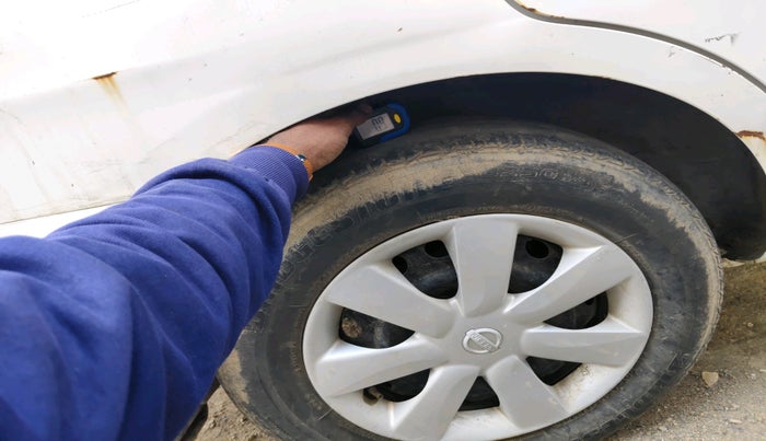 2014 Nissan Sunny XL, Petrol, Manual, 1,52,765 km, tyre