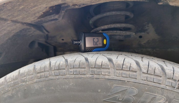 2014 Maruti Swift Dzire VDI, Diesel, Manual, 1,63,029 km, tyre