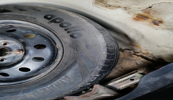 2014 Maruti Swift Dzire VDI, Diesel, Manual, 1,63,029 km, tyre