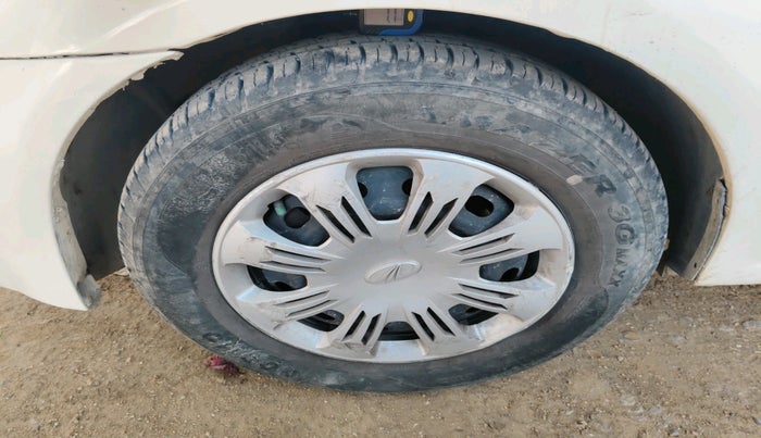 2019 Mahindra E VERITO D2, Electric, Automatic, 86,554 km, tyre