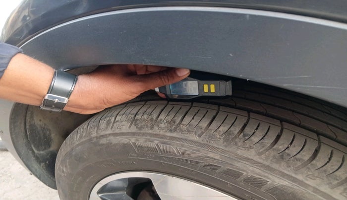 2017 Tata NEXON XZ PLUS DIESEL, Diesel, Manual, 1,19,138 km, tyre