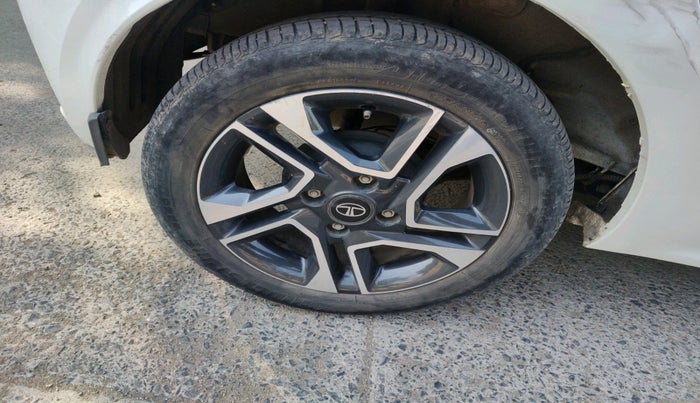 2021 Tata Tiago XZA PLUS PETROL, Petrol, Automatic, 22,508 km, tyre