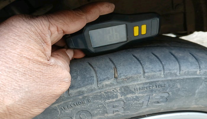 2014 Maruti Wagon R 1.0 LXI CNG, Petrol, Manual, 1,92,373 km, tyre