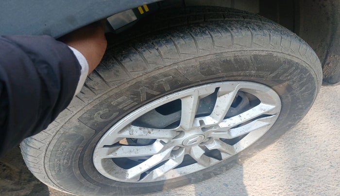 2024 Renault TRIBER RXT, Petrol, Manual, 10,341 km, tyre