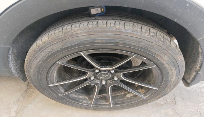 2017 Hyundai Creta E PLUS 1.4 DIESEL, Diesel, Manual, 84,894 km, tyre