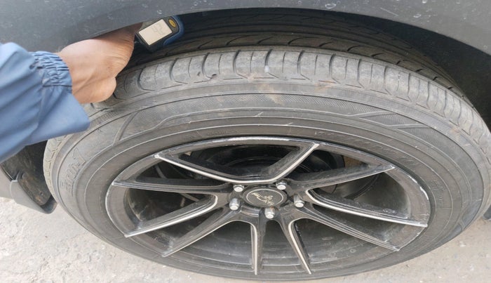 2017 Hyundai Creta E PLUS 1.4 DIESEL, Diesel, Manual, 84,894 km, tyre