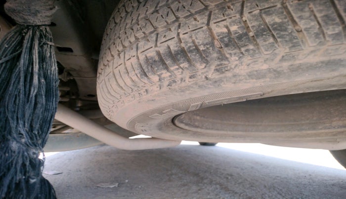 2015 Mahindra XUV500 W10, Diesel, Manual, 1,37,769 km, tyre