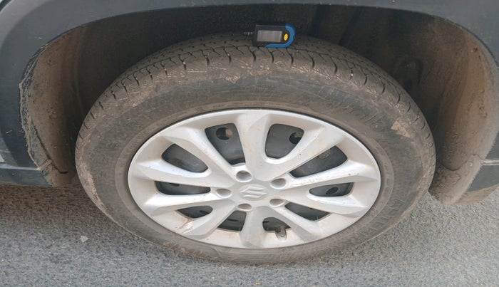 2025 Maruti Grand Vitara DELTA SMART HYBRID, Petrol, Manual, 900 km, tyre