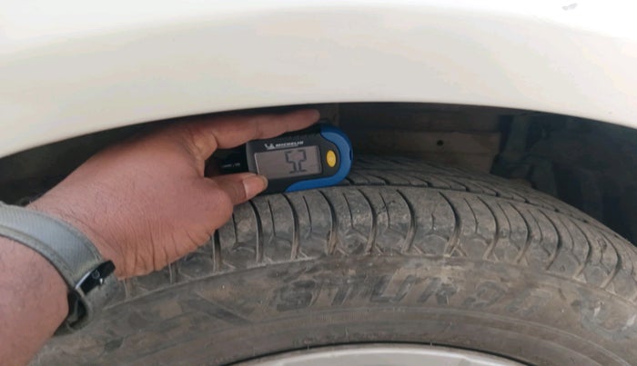 2013 Maruti Swift VDI, Diesel, Manual, 1,11,254 km, tyre