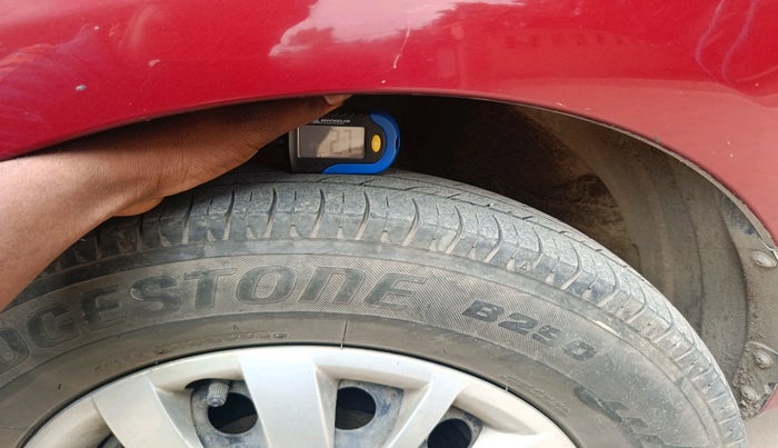 2013 Hyundai i10 MAGNA 1.2, Petrol, Manual, 98,698 km, tyre