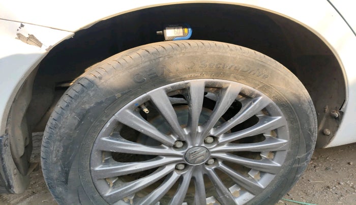 2017 Maruti Ciaz ZDI+ SHVS, Diesel, Manual, 1,20,135 km, tyre