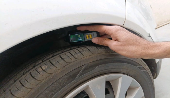 2012 Chevrolet Spark LT 1.0, Petrol, Manual, 73,832 km, tyre