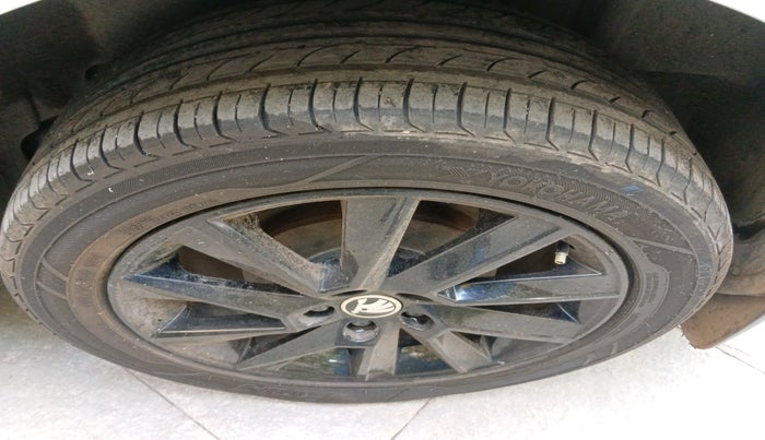 2020 Skoda Rapid STYLE AT TSI, Petrol, Automatic, 69,996 km, tyre