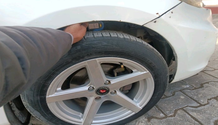 2013 Hyundai Verna FLUIDIC 1.6 CRDI SX, Diesel, Manual, 1,36,906 km, tyre