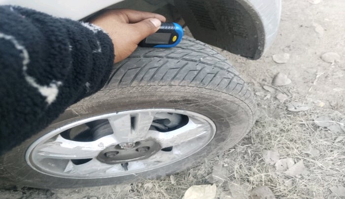 2011 Hyundai i20 SPORTZ 1.2, Petrol, Manual, 42,938 km, tyre