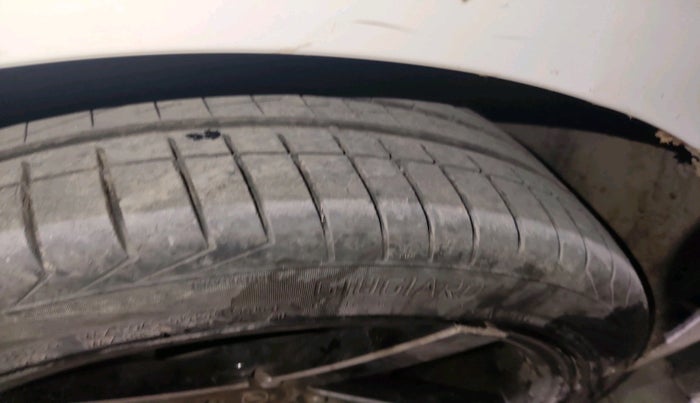 2019 Hyundai Elite i20 MAGNA PLUS 1.2, Petrol, Manual, 76,614 km, tyre