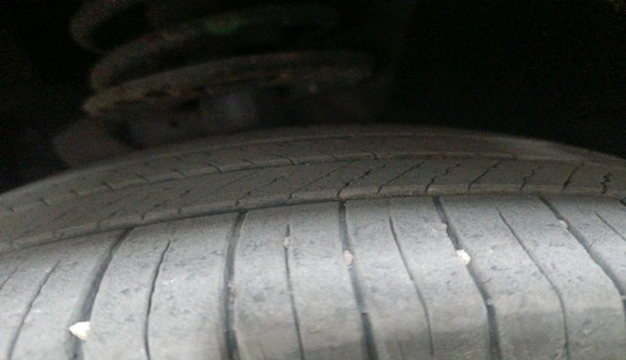 2023 Mahindra XUV700 AX 7 LUXURY D MT 7 STR, Diesel, Manual, 69,144 km, tyre