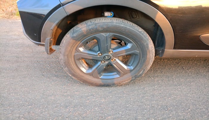 2021 Tata NEXON EV XZ PLUS LUX DARK EDITION, Electric, Automatic, 49,699 km, tyre