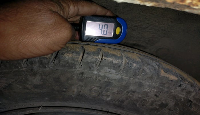 2011 Hyundai Santro Xing GL PLUS, Petrol, Manual, 1,59,504 km, tyre