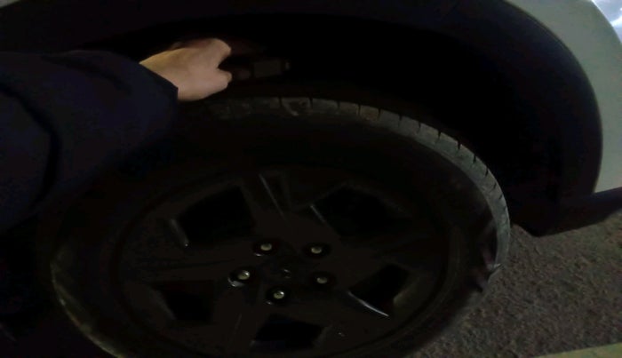 2024 Hyundai VENUE S(O) 1.2, Petrol, Manual, 12,553 km, tyre