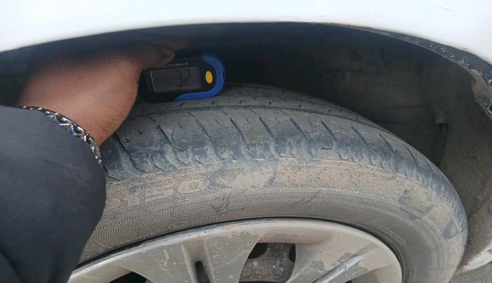 2017 Maruti Ertiga VXI CNG, Petrol, Manual, 1,19,139 km, tyre