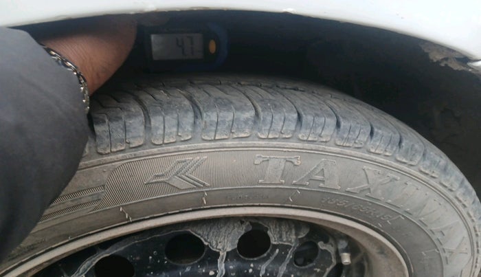 2017 Maruti Ertiga VXI CNG, Petrol, Manual, 1,19,139 km, tyre