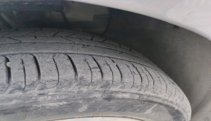 2017 Hyundai Elite i20 ASTA 1.2, Petrol, Manual, 96,041 km, tyre