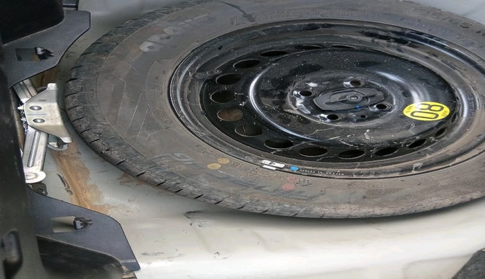 2023 Maruti Baleno ZETA PETROL 1.2, Petrol, Manual, 39,982 km, tyre