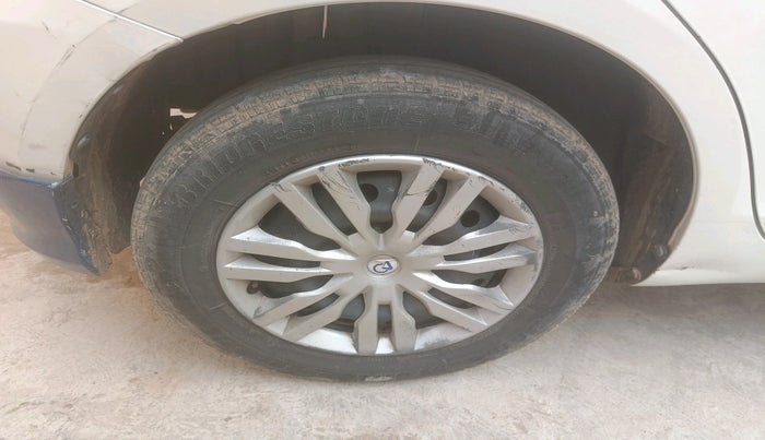 2013 Maruti Swift VXI, Petrol, Manual, 81,010 km, tyre