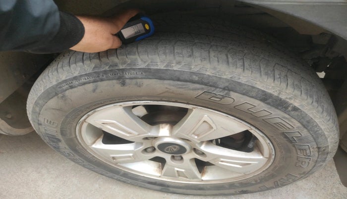 2013 Mahindra XUV500 W8, Diesel, Manual, 1,43,675 km, tyre