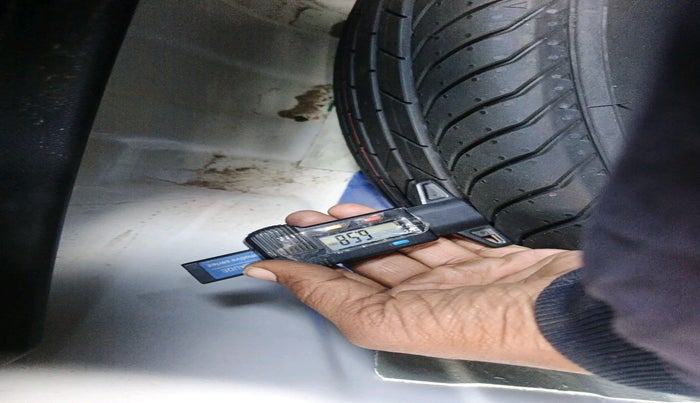 2025 Tata Curvv Smart 1.2 Petrol 6MT, Petrol, Manual, 6,670 km, tyre