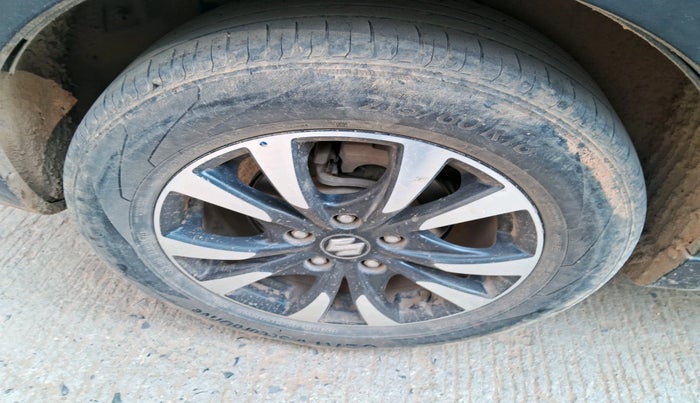 2018 Maruti S Cross ZETA 1.3, Diesel, Manual, 1,39,035 km, tyre