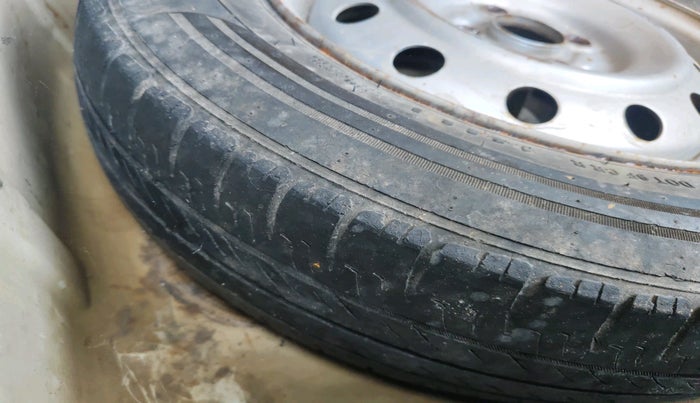 2016 Maruti Swift Dzire TOUR DIESEL, Diesel, Manual, 1,72,465 km, tyre